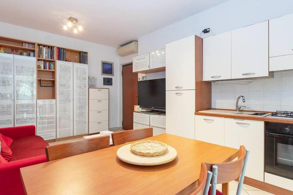 Elegante A 500 Mt Da M4 Con Wifi E Ac Daire Milano Dış mekan fotoğraf