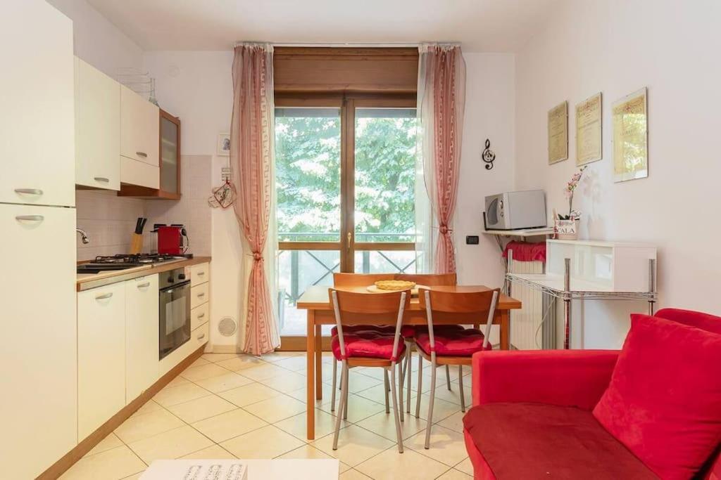 Elegante A 500 Mt Da M4 Con Wifi E Ac Daire Milano Dış mekan fotoğraf